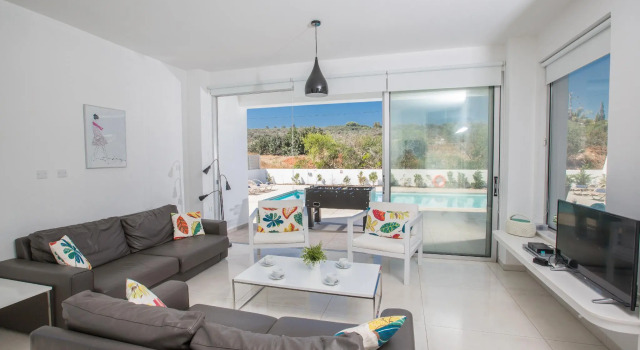 Protaras Holiday Villa Ccv3, Забронировать Вилла Коттеджи Паралимни, Коттедж