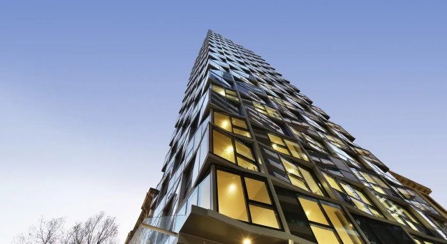 A Modern 2Br Apt Near Crown & Southern Cross