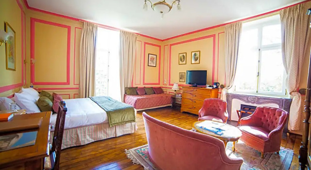 Номер Privilege Château Hôtel Du Colombier