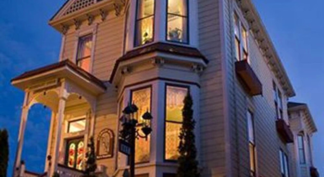 Humboldt House Bed & Breakfast