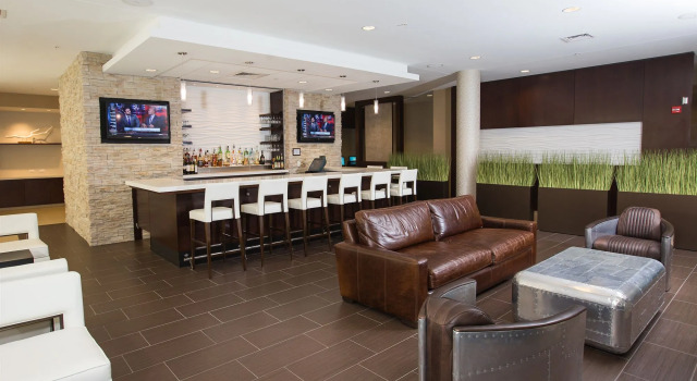 SpringHill Suites by Marriott Bloomington, Забронировать Отель Отели Блумингтон с бассейном, рядом с Cook Family Health Center, Бассейн
