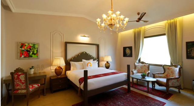 WelcomHeritage Cheetahgarh Resort & Spa, Забронировать Курортный отель Отели штата Раджастхана с парковкой, Парковка