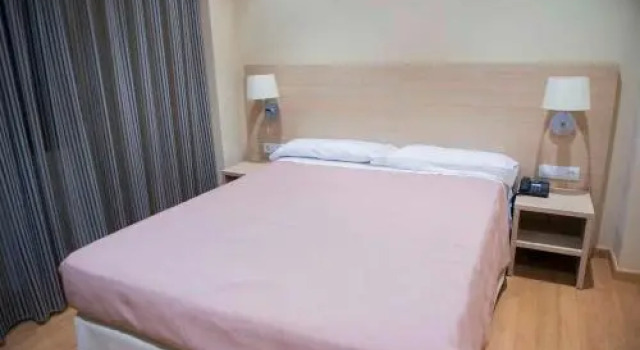 Hotel Meson de Erosa, Prenota Hotel  