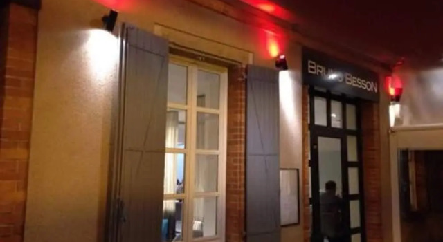 Hôtel Restaurant Besson La Taverne, Rezerwuj Hotel Castelnau-de-Levis Tarn