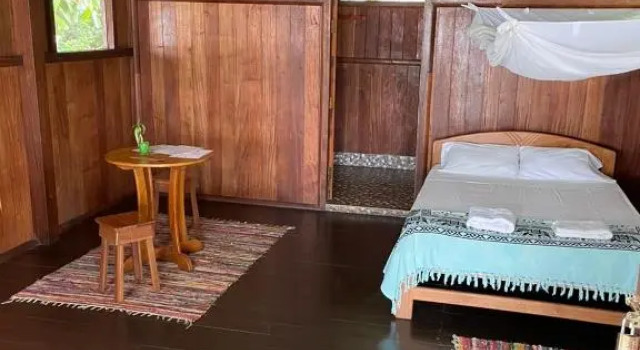 Бунгало с видом на сад Green Diamond Amazon Lodge