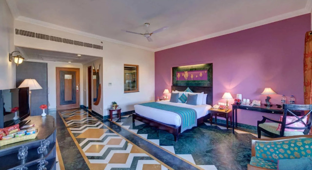Номер Deluxe Ramada by Wyndham Udaipur Resort and Spa