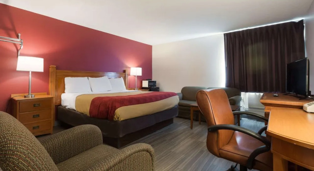 Двухместный люкс Econo Lodge Inn & Suites Escanaba North