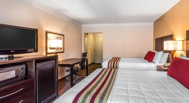 Clarion Inn & Suites Gatlinburg