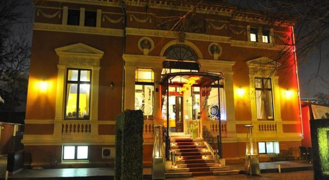 Residence Villa Barrio, Đặt Biệt thự Nhà tranh ở Bucharest, gần Bucharest Museum, Nhà tranh