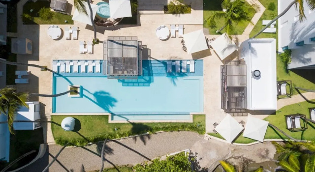 Апартаменты Outstanding 1 Bedroom Apartment Pool View A