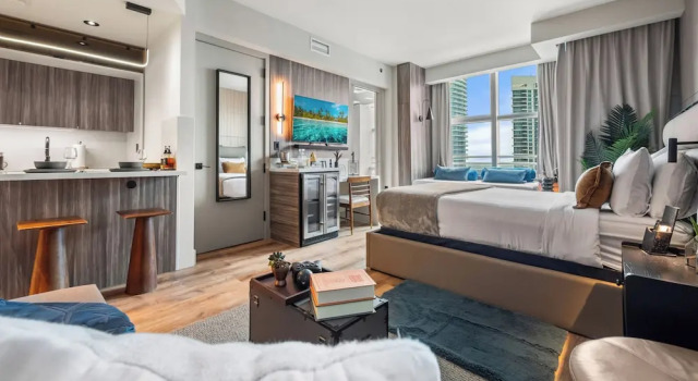 AKA Brickell Studio Free Parking by Palermo Home