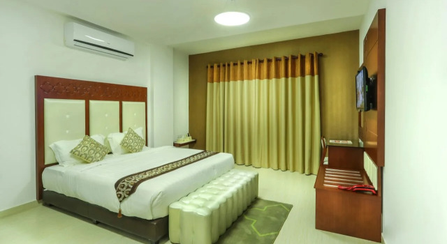 Zaki Hotel Apartment, Rezerwuj Apartament Hotele w Al Sharqiyah z parkingiem, Parking
