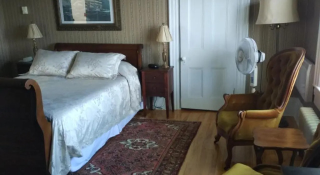 Люкс Premium Homeport Historic Bed & Breakfast/Inn c 1858
