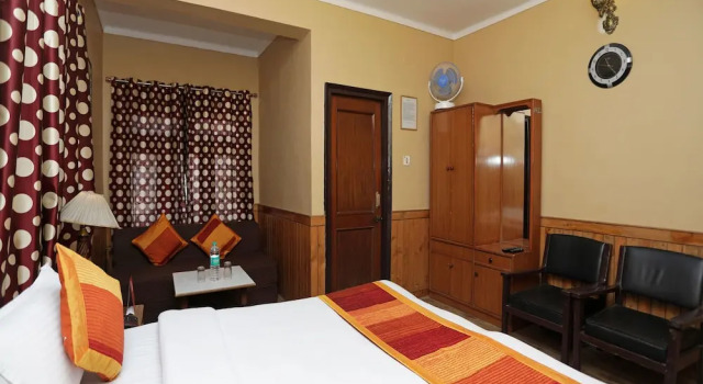OYO 12542 Hotel Ankur Plaza, Rezervovat Hotel Nainital Uttarakhand