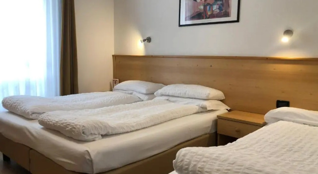 Трёхместный номер Standard Hotel Derby