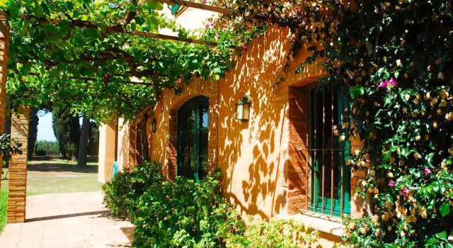 Casa Mas Dels Noguers, Забронировать Отель Отели Baix Empordà 3 звезды, 3*