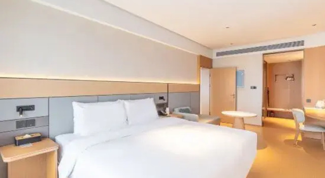 Люкс JI Hotel (Jiangmen East Station Jianghai Wanda Plaza Branch)