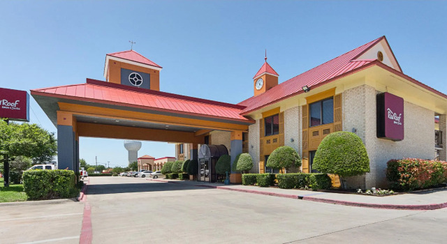 Четырёхместный номер Superior Red Roof Inn PLUS+ Dallas - Addison