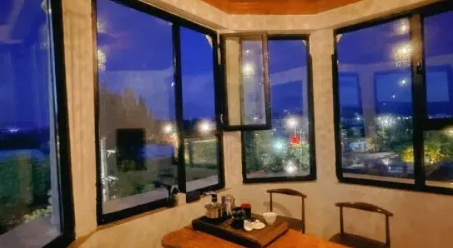There is a courtyard, Prenota Hotel Hotel a Xinjiang con parcheggio, Parcheggio