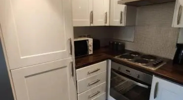 Spacious two bedroom apartment, Varaa Huoneisto Asunnot kohteessa Merseyside, Huoneisto