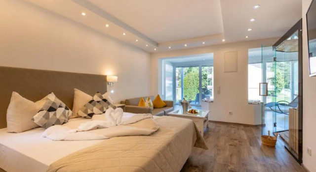 Люкс Deluxe Promenaden-Strandhotel Marolt