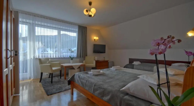 Standard Triple room with balcony and with mountain view Willa Amicus