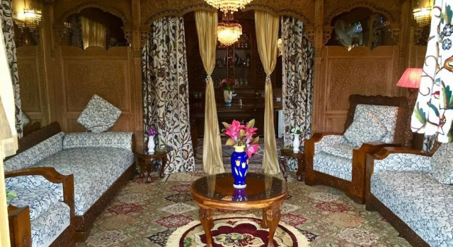 New Sea Palace Houseboats, Забронировать Отель Сринагар Jammu & Kashmir Ski