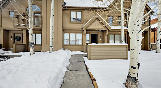 3160 Deer Valley Drive East #8 Townhouse 2 Bedrooms 2.5 Bathrooms Town, Varaa Huoneisto Deer Valley 