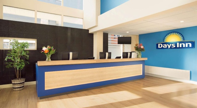 Rotterdam Teleport Hotel