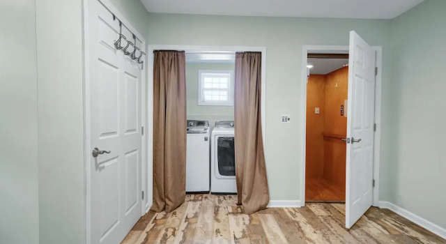 Swordfish #1 - 4 Br Duplex
