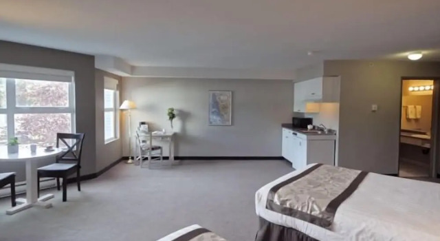 Четырёхместный номер Comfort Quarterdeck Inn Port Hardy