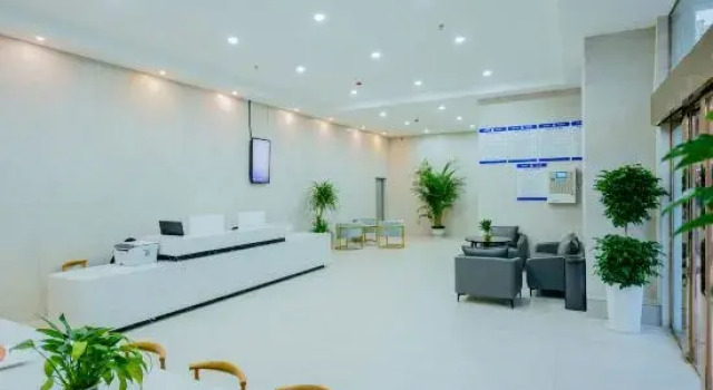 Yilong Ruiyun Hotel (Tongren Railway Station Store), Varaa Hotelli Tongren Guizhou
