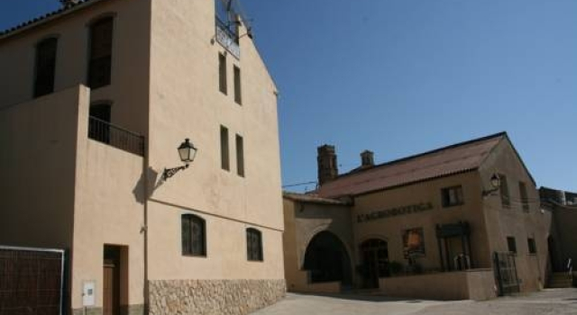 Hostal Elvira, Book Hotel Gratallops Priorat