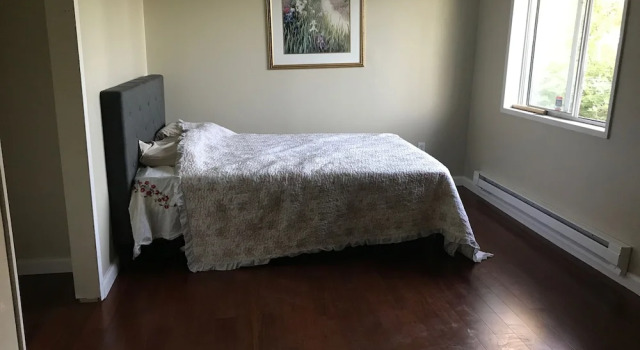 Large Redmond House Close to Downtown, Book Hotel Redmond Washington (state)