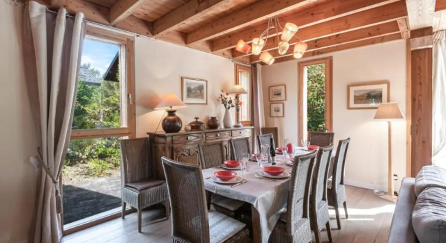 Кровать в общем номере Chalet Athina
