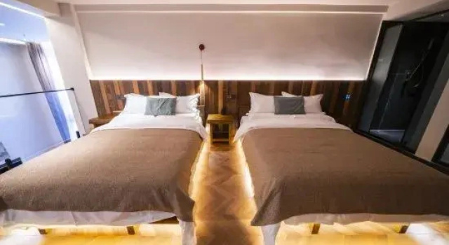 Двухместный люкс Deluxe с балконом Qianmichunshan Homestay