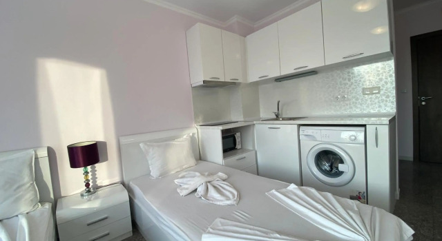 Private Cozy Studio Admiral Plaza C43