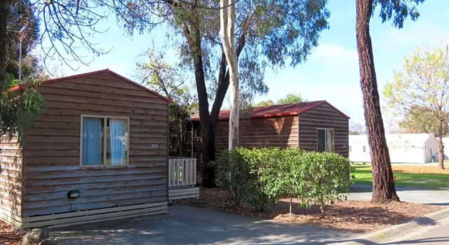 Студия Economy Albury Gardens Tourist Park