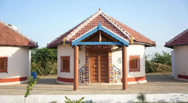 Rann taara stay, Prenota Hotel Hodka Gujarat