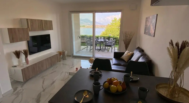 Amadeus Apartment With Lake View in Baveno