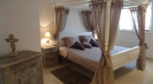 B&B 't Hemelbedje, Rezerwuj Bed and Breakfast Hotele w Bruksela z parkingiem, Parking