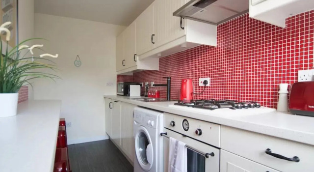 Perfect Location - Stylish 2bd Rose St Apartment
