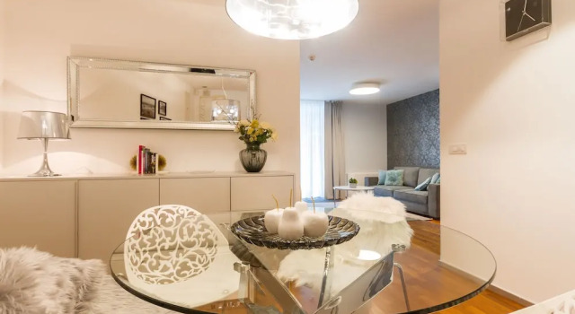 Апартаменты Deluxe c 1 комнатой Apartments Lux by Locap Group