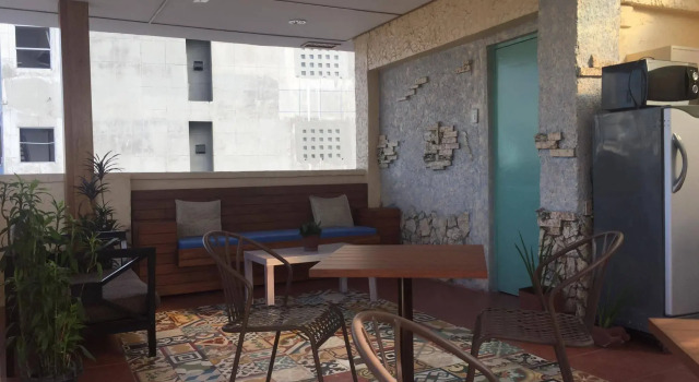 1 River Central Hostel, Забронировать Хостел Макати 