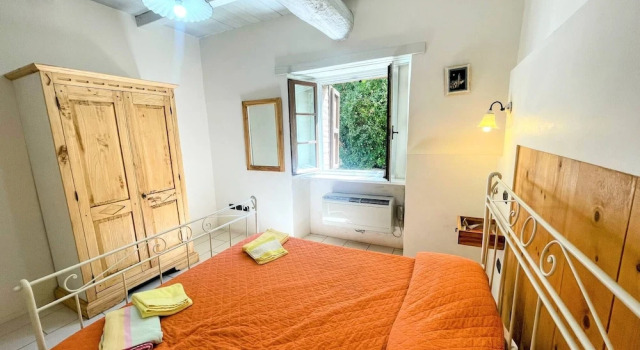 Spoleto Poolside - Sleeps 24, Varaa Villa Spoleto Umbria