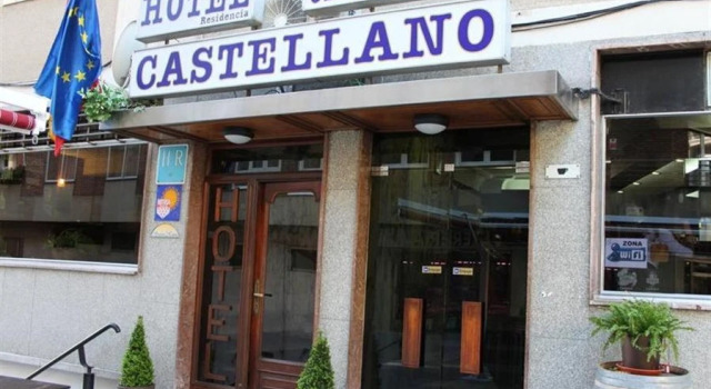 Трёхместный номер Standard Hotel Castellano I
