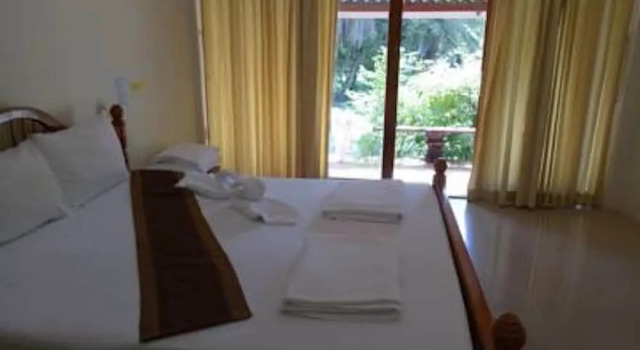 Коттедж River Park Resort