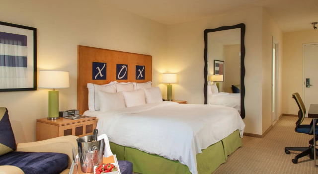 Двухместный номер Standard Renaissance Walnut Creek Hotel