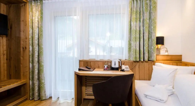 Номер Standard Hotel Garni Siegele - inklusive Silvretta-Card PREMIUM