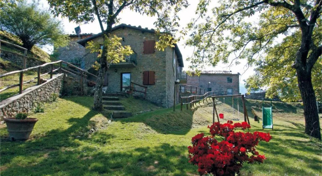 Agriturismo Summer, Забронировать Фермерский дом Галликано Гарфаньяна